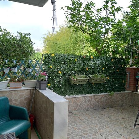 Peramos Apartments Néa Péramos Dış mekan fotoğraf