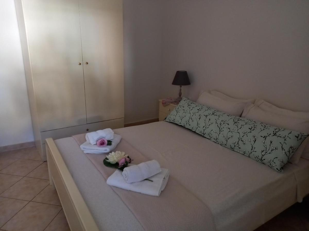 Peramos Apartments Néa Péramos Dış mekan fotoğraf