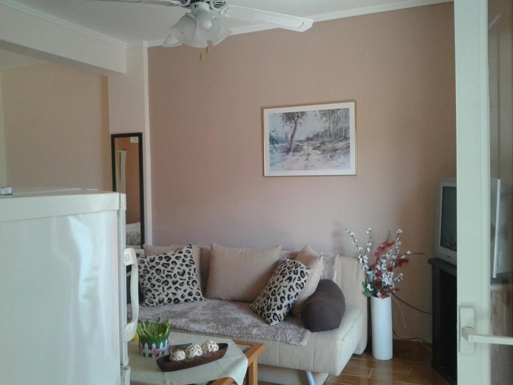 Peramos Apartments Néa Péramos Dış mekan fotoğraf